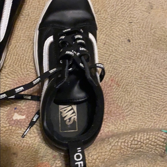 Vans - Picture 3 of 3